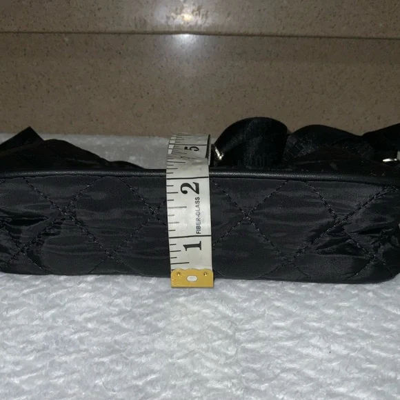 Steve Madden quilted crossbody purse - Picture 12 of 12